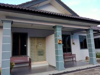 Rumah Tamu Pekan semi D dan berWifi - 1