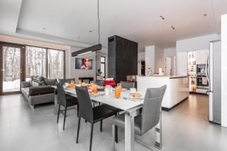 Nordic Lodge Tremblant -5 Bdrs,hot Tub,pool Table - 5