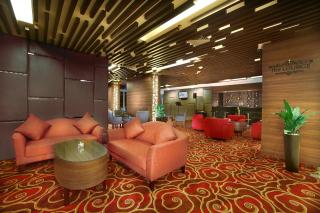 Aston Madiun Hotel & Conference Center - Madiun - 4