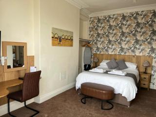 Cairn House - Ilfracombe - 3