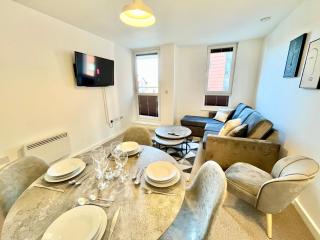 2 Bedroom, 2 Bathroom Modern Apartment close to Ocean Village, Free parking, Single or Double beds - Southampton - 6