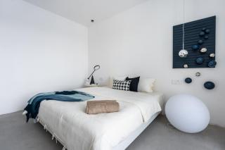 Fan Hou Street, four rooms and two rooms, - 1