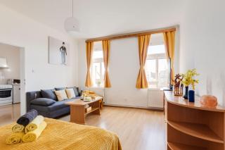 Sunshine Apartment near the City center - Praga - 7