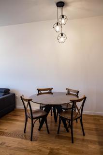 Follow The Sun - 4 Person Apartment - Bar - 2