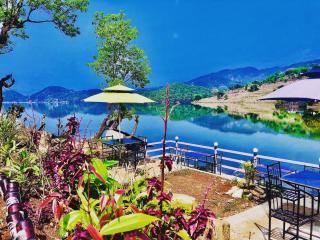 Lake Wave Cottage & Restaurant - Deorāli - 7