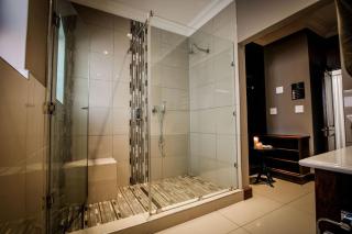 Potch Manor Boutique Guest House - 1