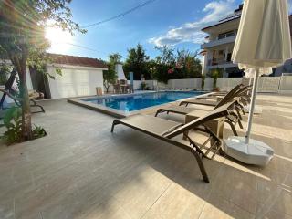 Villa Acar - 4 Bedroom Villa in Dalyan Center, Private Pool&Garden - Muğla - 6