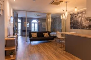 Stylish 1 Bedroom Apartment - 500m from the beach - Estoril - 0