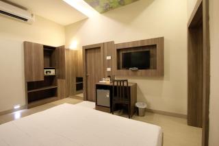 Taj Mahal Hotel Abids - 1