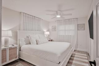 Sunrise Beach Retreat - Flagler Beach - 3