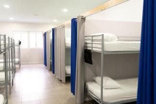 Albergue Barullo - Cubículos - Literas - Habitaciones - Sarria - 5
