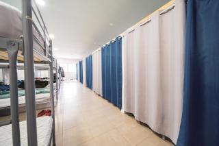 Albergue Barullo - Cubículos - Literas - Habitaciones - Sarria - 4