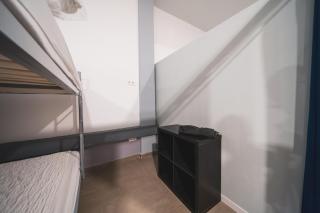 Albergue Barullo - Cubículos - Literas - Habitaciones - Sarria - 8