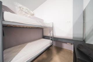 Albergue Barullo - Cubículos - Literas - Habitaciones - Sarria - 3