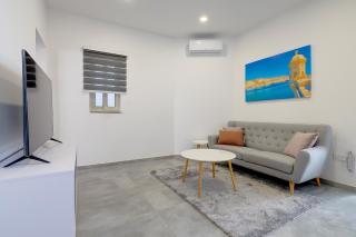 Perfect Location, Modern 2BR Apartment - Sliema - 5