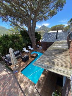 Cosy and Unique Family Retreat in Hout Bay - Cape Town - 0