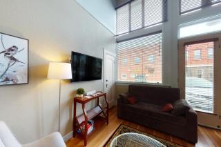 The Loft Downtown - Joseph - 8