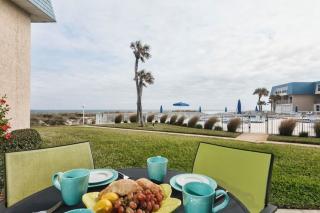 Island-themed living with furnished patio, shared pool & beach access - 8