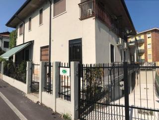 Appartamento affitti brevi Verona Colors/G.B. Rossi friendly - Verona - 1