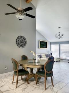 1976HoustonGem Luminous PvTPool & HotTub DT20mins for LRG Families 6Beds 2Bath - Houston - 5
