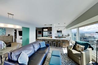 Newmark Tower II - Seattle - 9
