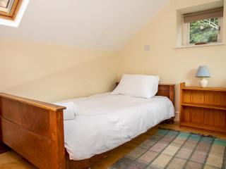 The Square Cosy Cottage on the Town Square with Optional Hot Tub - Pass the Keys - 6