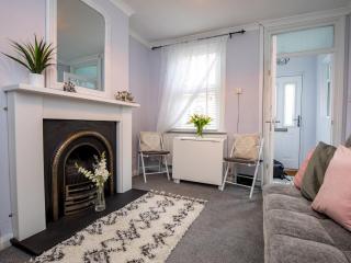 Pass the Keys Central cosy home 5 minutes walk from Shrewsbury - Shrewsbury - 0