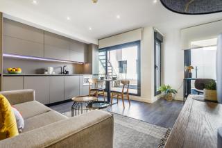 Precioso Ático de diseño, gran Terraza de 35 m2 y de 16 m2 y Garaje en pleno Centro - Siviglia - 1