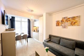 Royale Sundance Studio 8 Beach Spa & Pool Mamaia Nord - Mamaia - 5