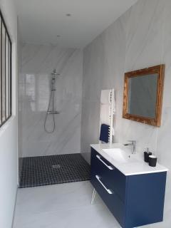 Suite Yves Klein - proche gare et centre-ville- entrée privée - Remiremont - 0