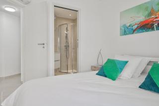 T4 NEUF - JARDIN-TERRASSE ET PISCINE – ACCÈS DIRECT PLAGES ET CENTRE VILLAGE – App C 12 - Saint-Cyr-sur-Mer - 2