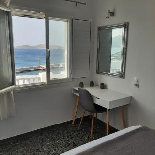Flora Rooms & Apartments - Naousa - 3