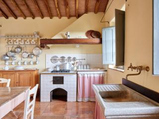 Argenina - hospitality and local character - Monti di Sotto - 5