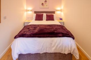 Allt Mor Rentals - Chalet with hot tub, And Studio Apartment no hot tub - 2