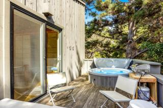 Madrone Cottage - Sea Ranch - 8