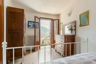 Casa con terrazzo vista Lago - LAKEHOLIDAY - Castel di Tora - 3