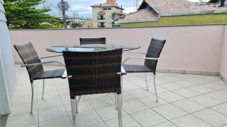 Casa Rosa com 7 quartos - Edícula completa a 150 metros da Praia - Florianópolis - 4