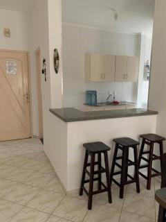 Apto c/2 quartos sendo uma suíte c/ar e 2banheiros - 7