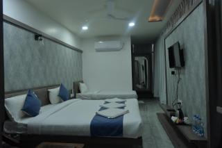 Hotel Sai Inn at Statue of Unity - Rājpīpla - 1