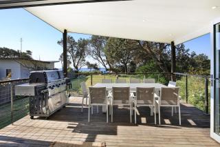Oceanside I Pet Friendly Absolute Beachfront - Culburra Beach - 8