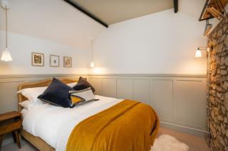 The Queens Chew Magna - Bristol - 1