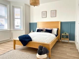 Spacious Coastal Stay in Central Location - Bournemouth - 5