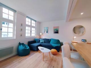 Nikki’s House - Bayonne - 1