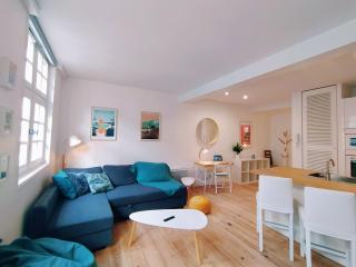 Nikki’s House - Bayonne - 6