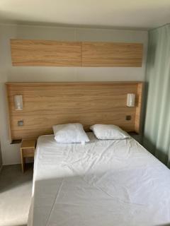 MOBIL HOME 8 PERSONNES 4 ETOILES 16 HECTARES DE FORET 2 SALLES DE BAIN A MIMIZAN 40 m2 HAUT STANDING - 5