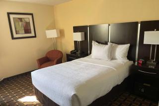 Baymont by Wyndham Scranton Dunmore - 1