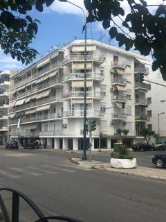 Lucy's Adorable First Line Beachfront Holiday Home - Kavala - 7