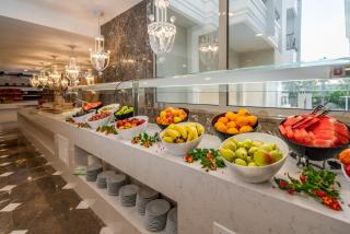 Royal Atlantis Beach - 2