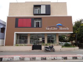 Hotel Sky Lite - Coimbatore - 0