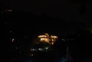 Sky Edge Homestay - Kandy - 3
